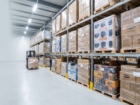 Goods_in_warehouse_from_China_202605061600